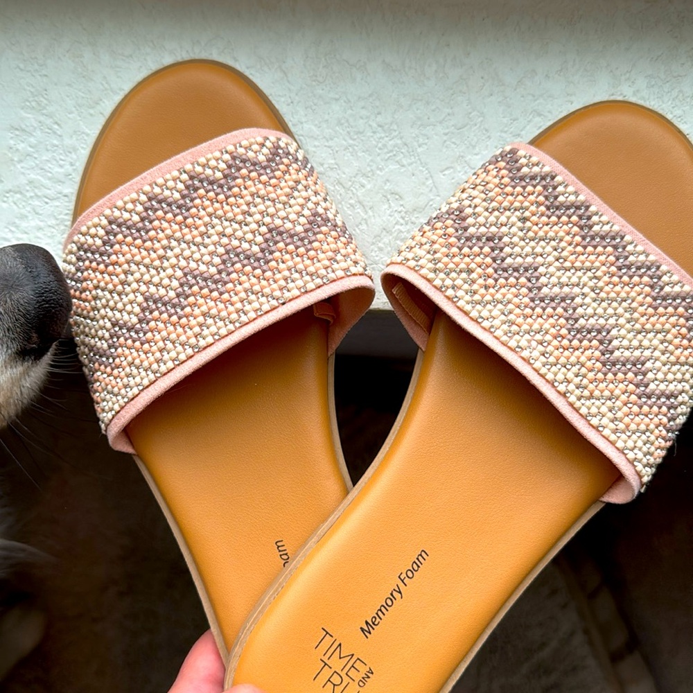 Time and Tru Women’s Summer Sandals